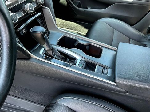 Used 2019 Honda Accord Sport image 17