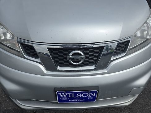 Used 2015 Nissan NV200 SV w/ Technology Package image 28