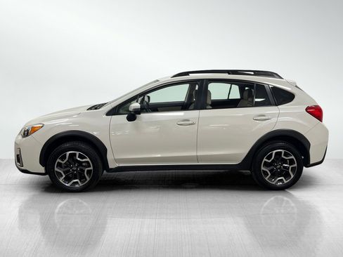 Used 2017 Subaru Crosstrek 2.0i Limited image 3