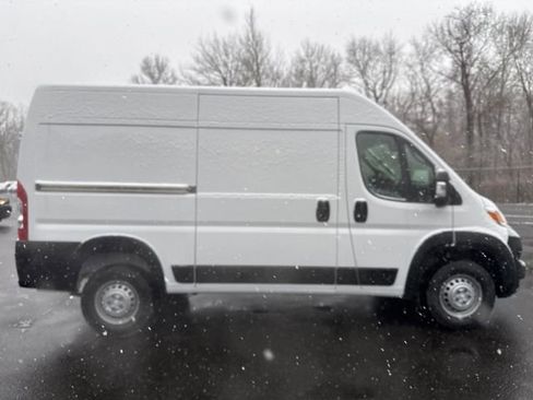 New 2025 RAM ProMaster 2500 w/ Power Group image 6
