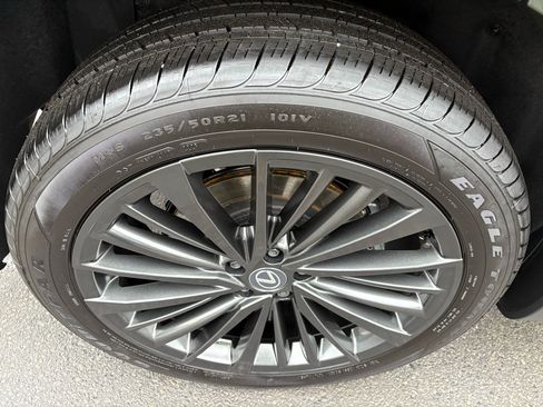 Used 2025 Lexus RX 350 AWD image 12