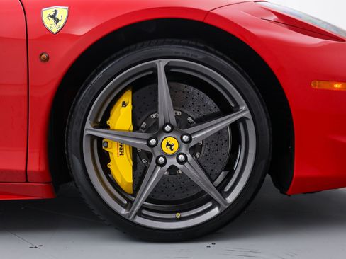 Certified 2015 Ferrari 458 Italia Coupe RWD image 34