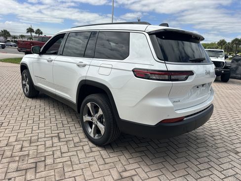 New 2026 Jeep Grand Cherokee L Limited AWD/4WD image 9