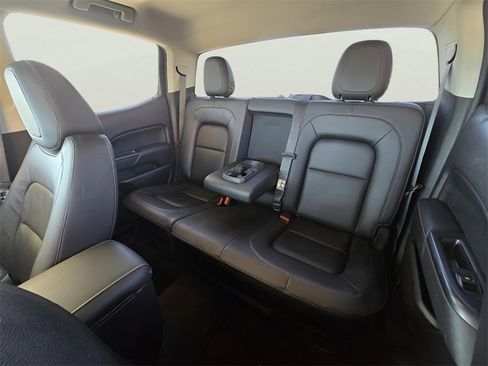 Used 2015 GMC Canyon SLT image 8