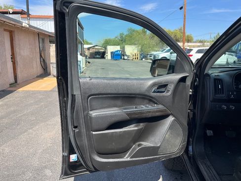 Used 2018 GMC Canyon SLT w/ Driver Alert Package AWD/4WD image 12
