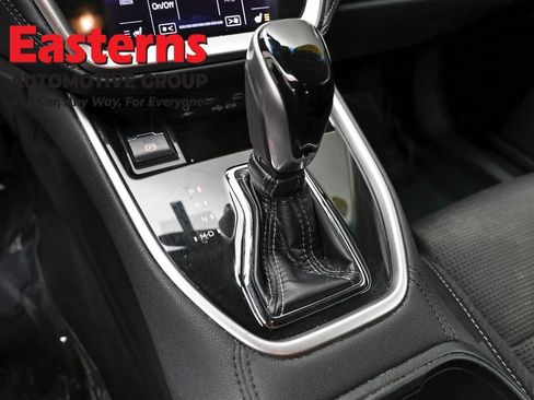 Used 2022 Subaru Outback Premium image 13