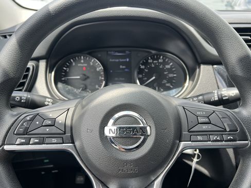Used 2018 Nissan Rogue Sport S FWD image 25