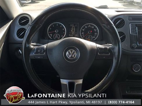 Used 2018 Volkswagen Tiguan Limited image 27