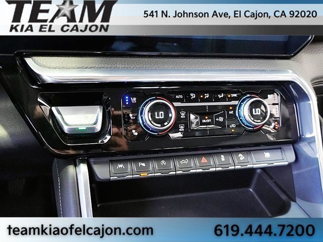 Used 2023 GMC Sierra 1500 Denali w/ Denali Reserve Package AWD/4WD image 36