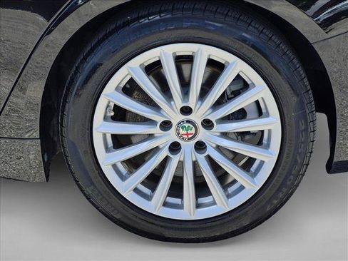 Used 2021 Alfa Romeo Giulia Sprint w/ Active Assist 1 Package RWD image 23