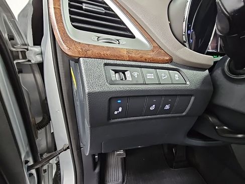 Used 2019 Hyundai Santa Fe XL image 27