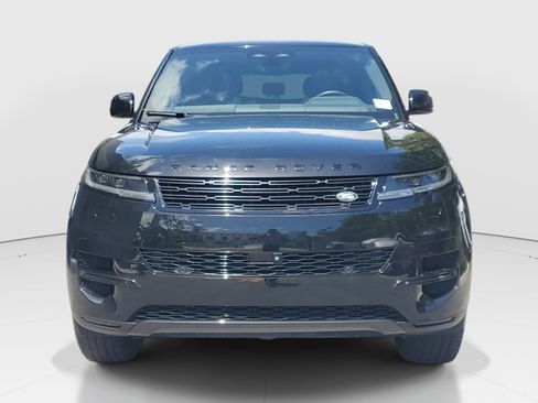 Used 2025 Land Rover Range Rover Sport SE image 2