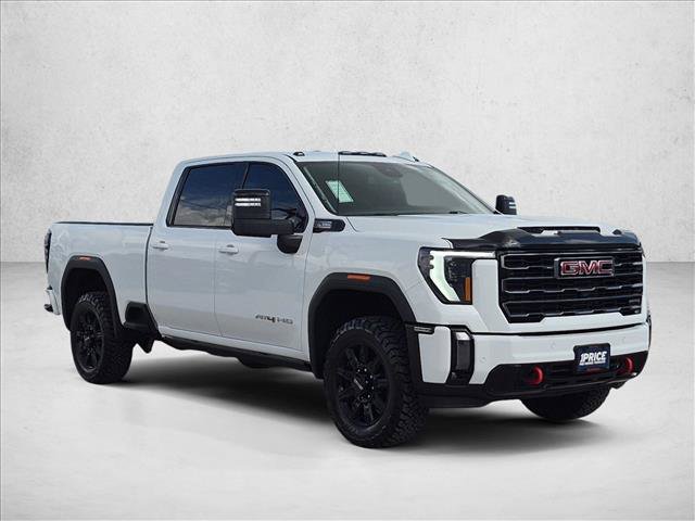 Used 2024 GMC Sierra 2500 AT4 AWD/4WD image 3