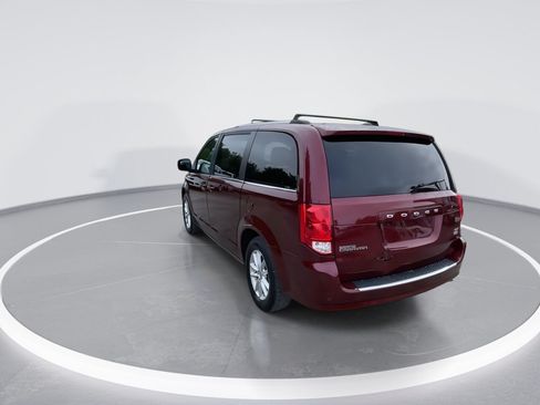 Used 2019 Dodge Grand Caravan SXT FWD image 14