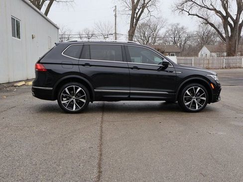 Used 2023 Volkswagen Tiguan SEL R-Line image 8