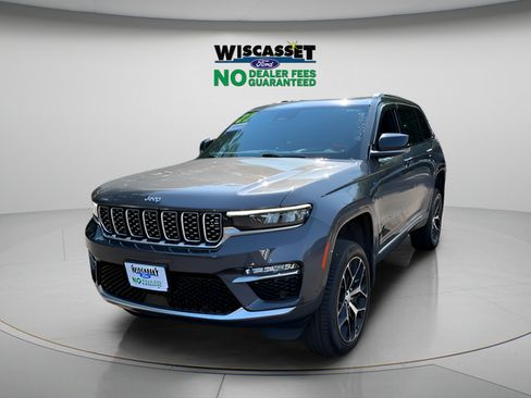 Used 2022 Jeep Grand Cherokee Summit AWD/4WD image 17