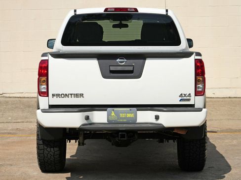 Used 2018 Nissan Frontier S AWD/4WD image 42
