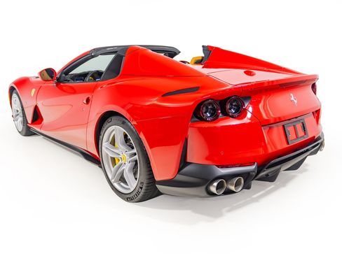 Certified 2023 Ferrari 812 GTS RWD image 16