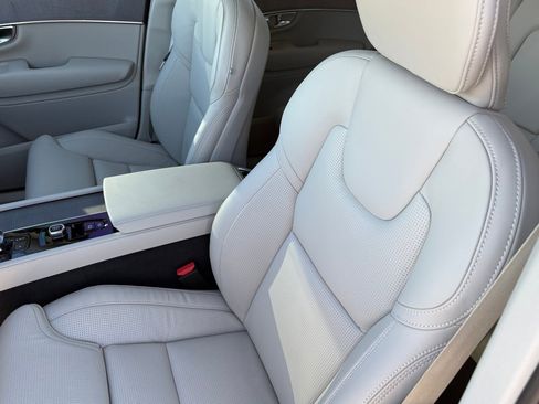 New 2026 Volvo XC90 T8 Ultra w/ Protection Package Premier image 20