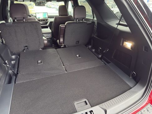 New 2026 Ford Explorer Platinum w/ LUX Leather Package image 9