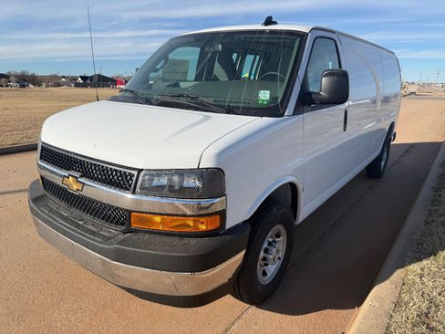 New 2025 Chevrolet Express 3500 Extended w/ Driver Convenience Package RWD image 7