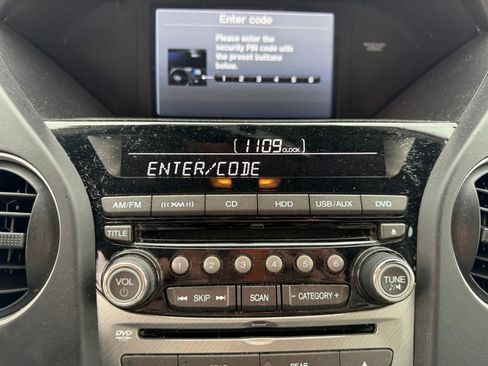 Used 2015 Honda Pilot Touring image 17