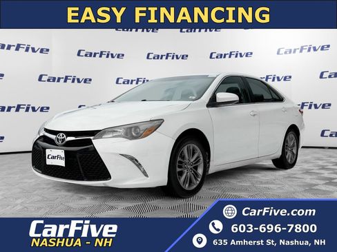 Used 2017 Toyota Camry SE w/ Moonroof Package image 1