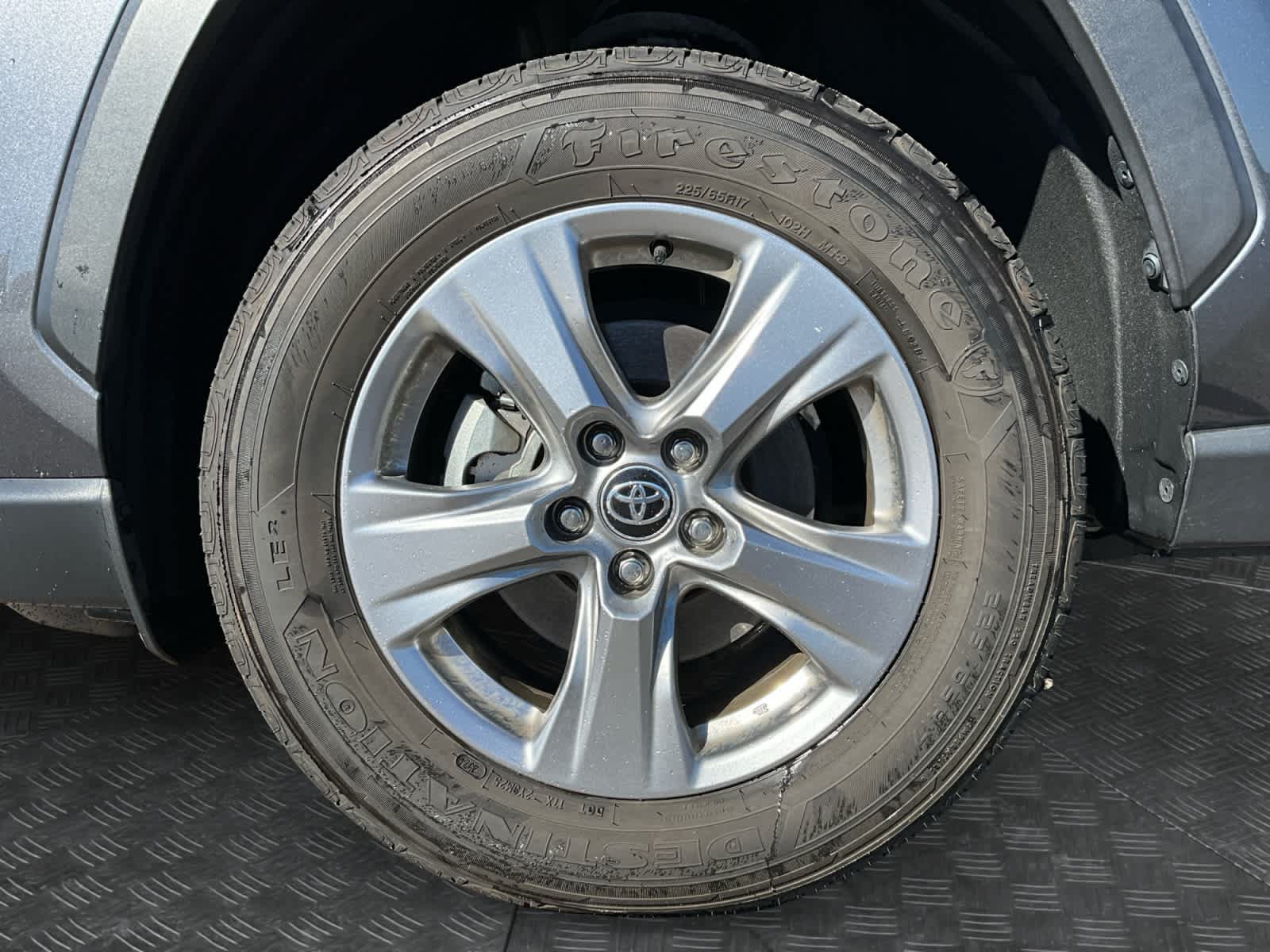 Used 2024 Toyota RAV4 XLE AWD/4WD image 10