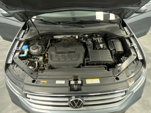 Used 2023 Volkswagen Tiguan SE image 44