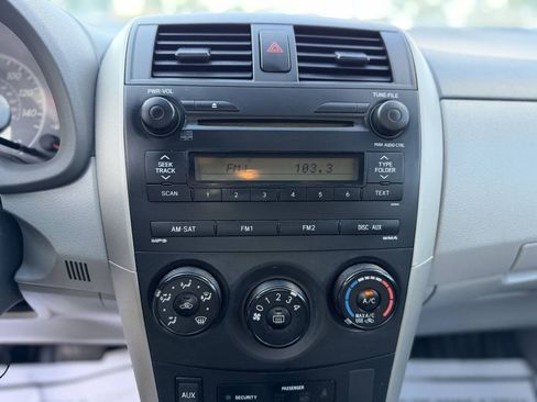 Used 2009 Toyota Corolla LE w/ All Weather Guard Pkg FWD image 12