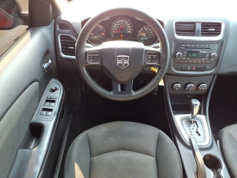 Used 2013 Dodge Avenger SE FWD image 10