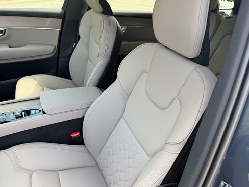 New 2026 Volvo XC90 B5 Core AWD/4WD image 18