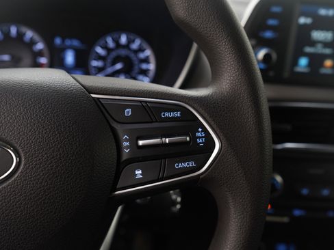 Used 2020 Hyundai Santa Fe SE image 25