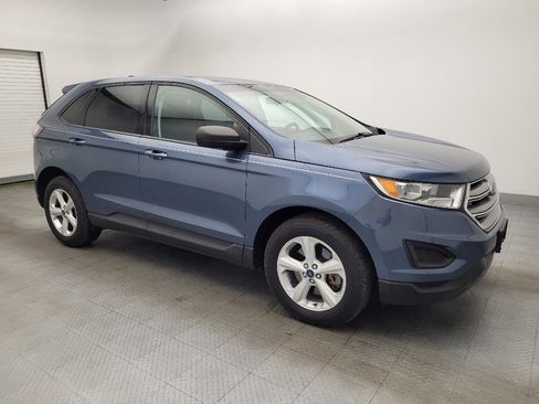 Used 2018 Ford Edge SE image 11