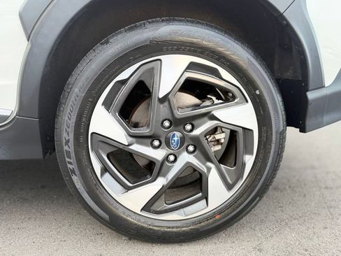 Used 2024 Subaru Crosstrek 2.5i Limited AWD/4WD image 29