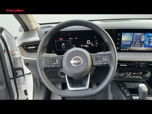 New 2026 Nissan Kicks SV w/ SV Premium Package FWD image 28