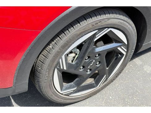 Used 2025 Kia K4 EX image 4