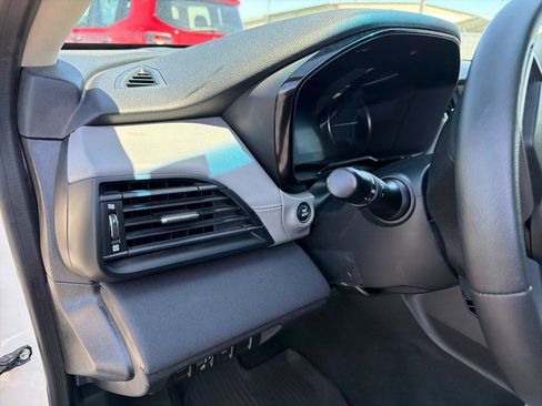 Used 2020 Subaru Outback Premium AWD/4WD image 26