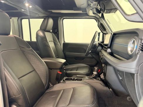 Used 2024 Jeep Wrangler High Altitude AWD/4WD image 20