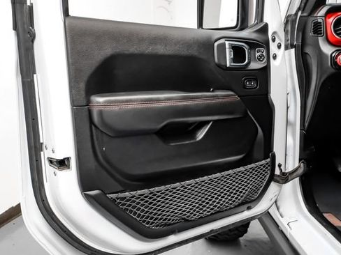 Used 2021 Jeep Wrangler Unlimited Rubicon AWD/4WD image 36