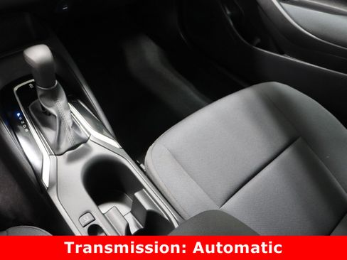 Used 2025 Toyota Corolla LE image 16