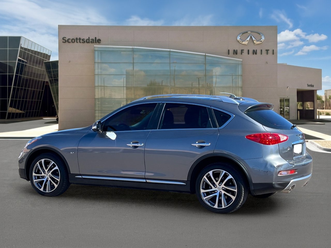 Used 2017 INFINITI QX50 2WD w/ Deluxe Touring Package image 4