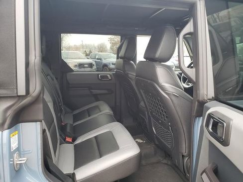 Used 2024 Ford Bronco Black Diamond image 17