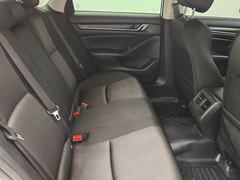 Used 2019 Honda Accord EX image 22