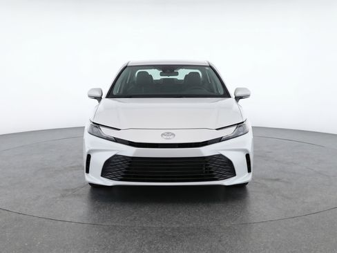 Used 2025 Toyota Camry LE FWD image 2