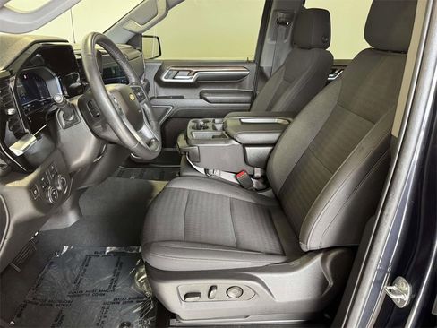 Used 2022 Chevrolet Silverado 1500 LT image 16