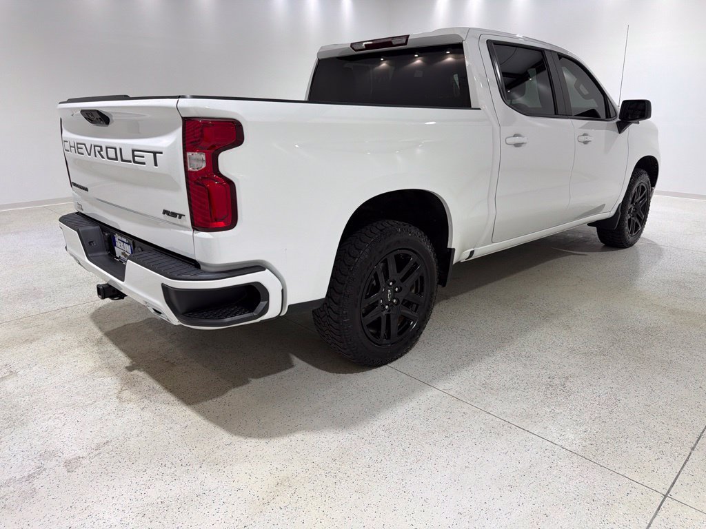 Used 2024 Chevrolet Silverado 1500 RST AWD/4WD image 5