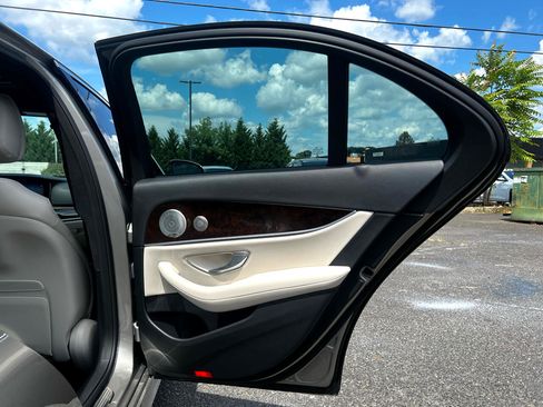 Used 2023 Mercedes-Benz E 450 4MATIC Sedan image 24