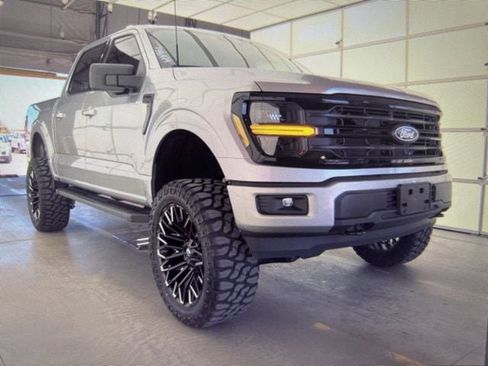 Used 2026 Ford F150 XLT w/ XLT Black Appearance Package image 12