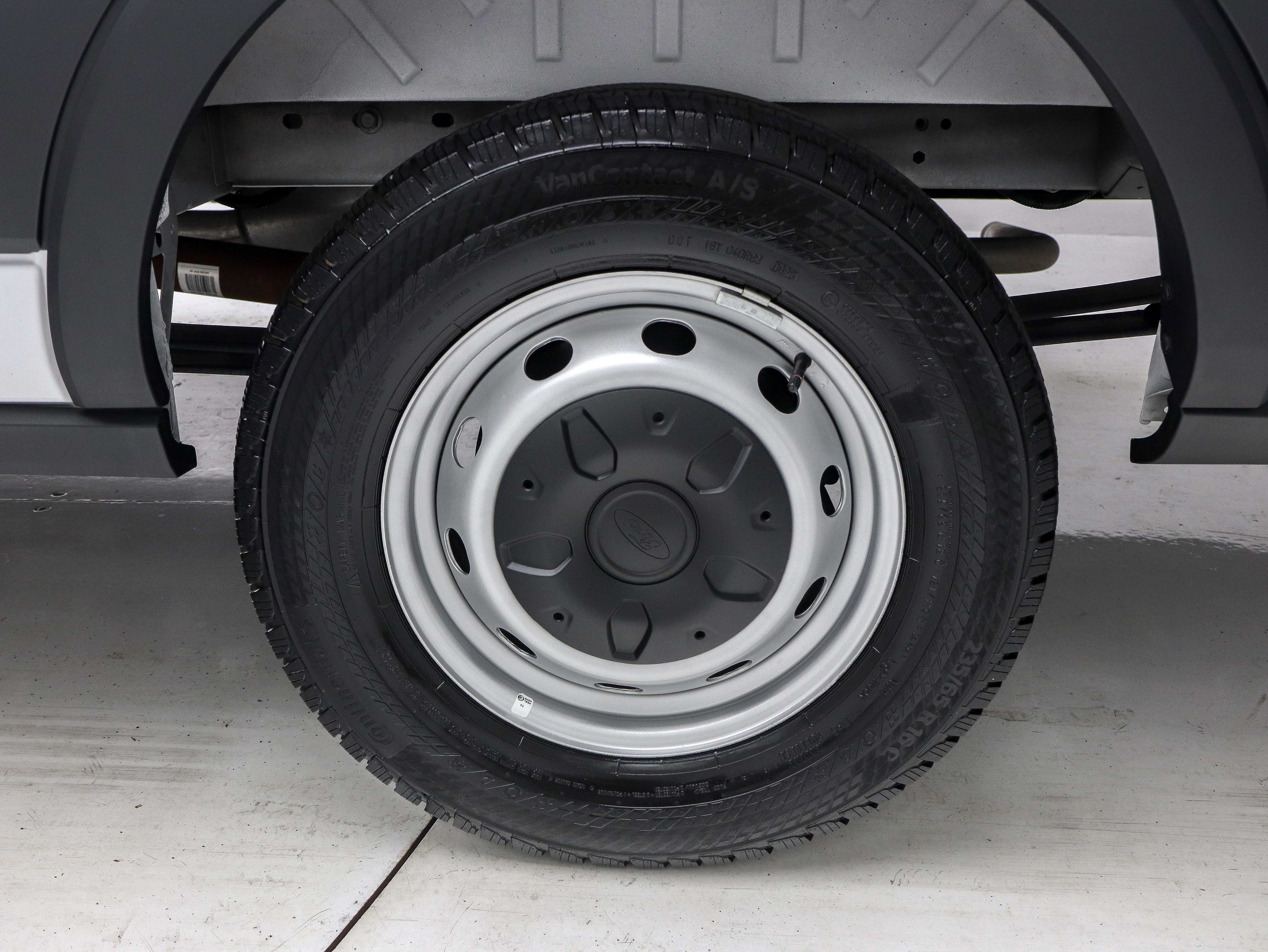 Used 2025 Ford Transit 250 148 High Roof Extended w/ Load Area Protection Package RWD image 26